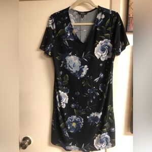 CHRISTIAN SIRIANO SIZE MEDIUM DRESS